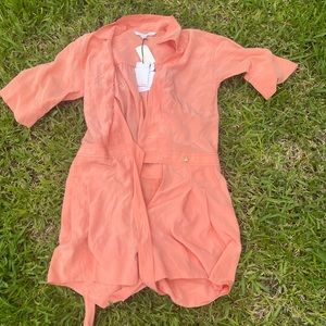 NWT Diane Von Furstenberg short jumpsuit/Romper… fits more like an 8